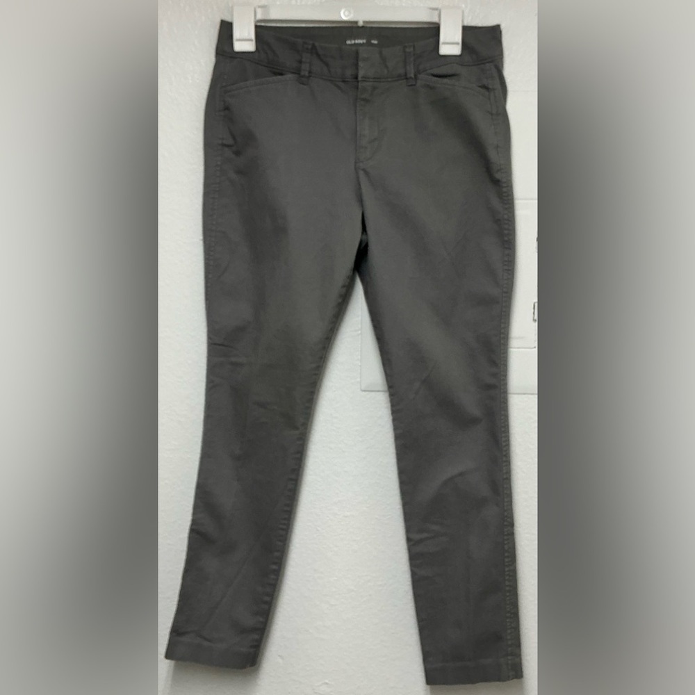 Old Navy Women’s Pixie Gray Ankle Cropped Pants Sz 4
